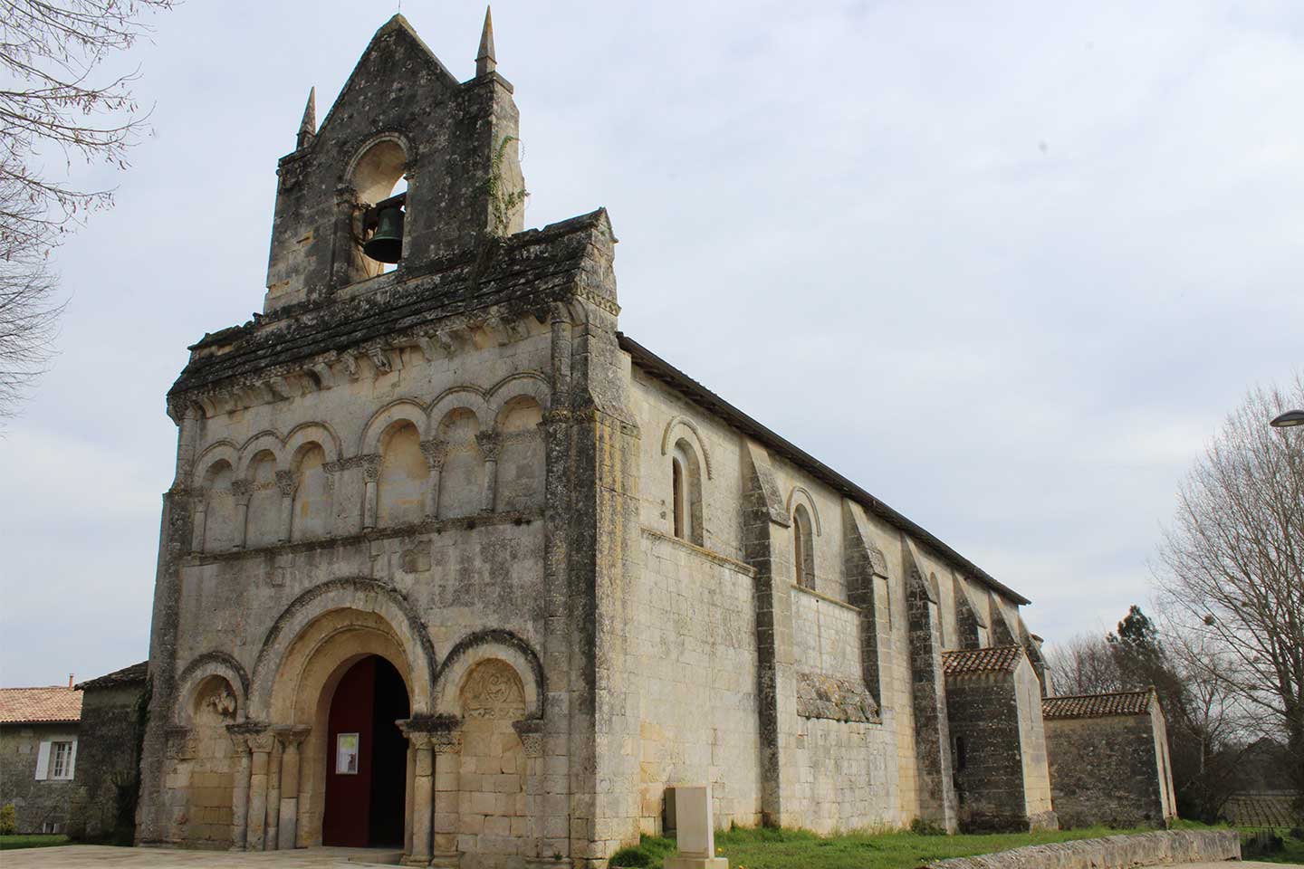 Église de Tauriac