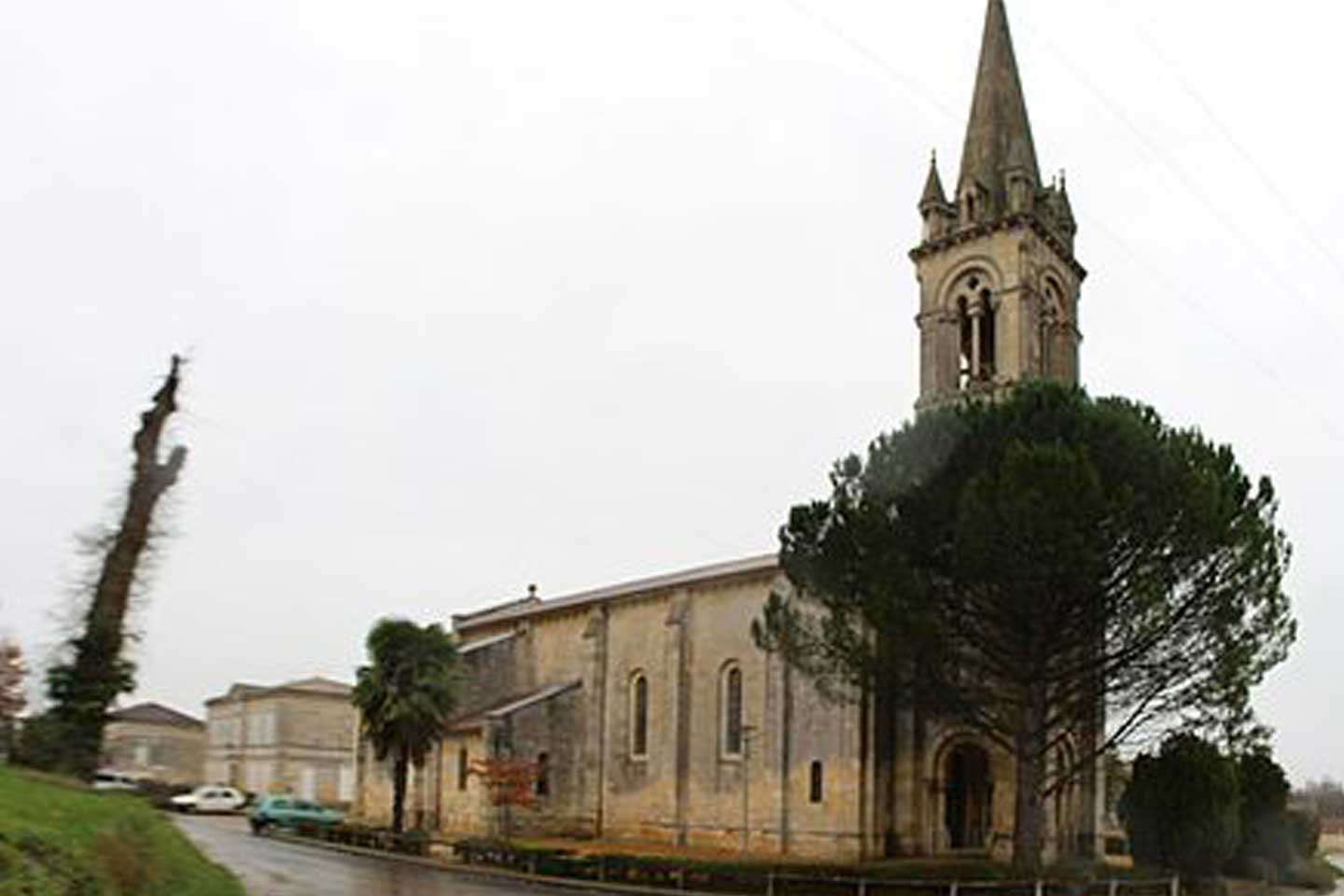 Église Saint-Seurin de Bourg